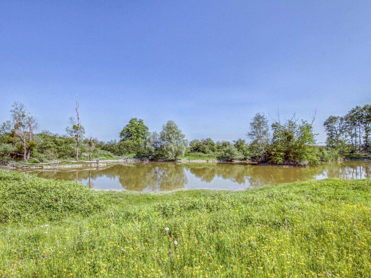 Pleasant Cottage In Challerange Luaran gambar